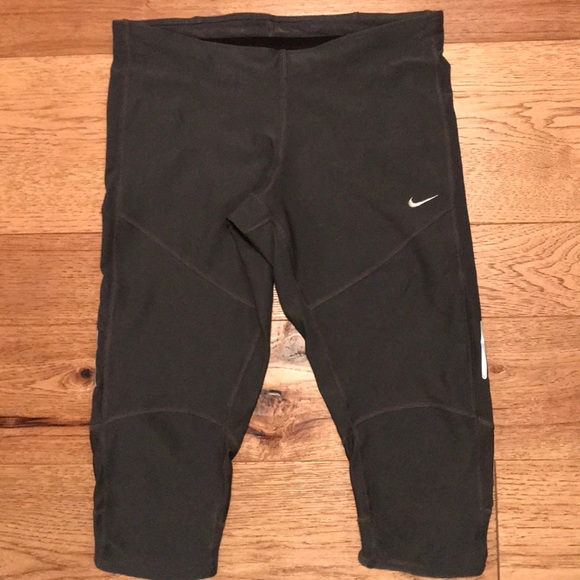 Nike Dri-Fit Gray Crop Legging - Picture 1 of 5